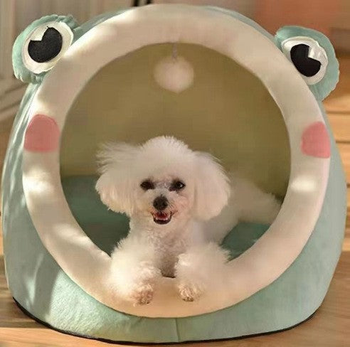 Green Frog Half-Enclosed Cat/Dog Bed - Soft Short Velvet Fabric with Sponge + PP Cotton Filling, M Size (35x35x30cm)