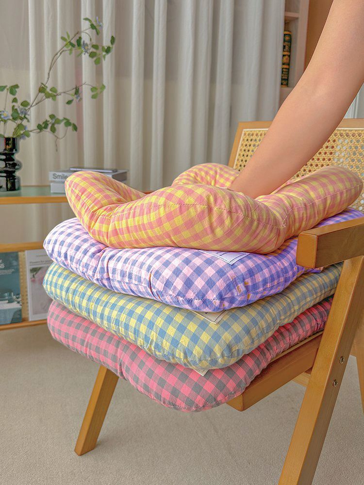 XS Orange All-Season Pet Bed - Soft Washable Dog & Cat Mat with Comfortable Cushion - Warm Winter Padding for Small to Large Pets